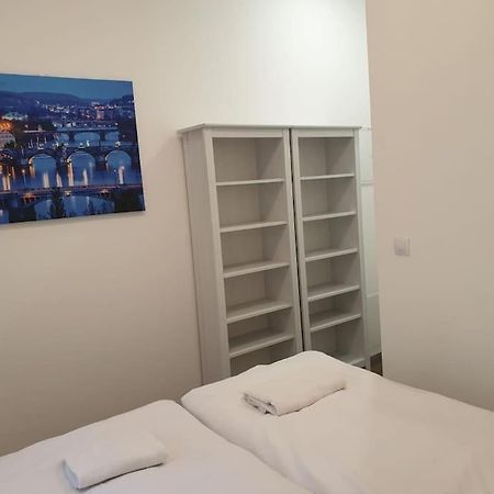 Апартаменти Prague Downtown Vinohrady - Next To Havlicek Park Екстер'єр фото